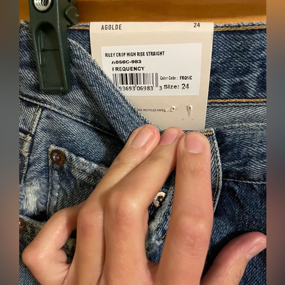 AGOLDE size 24 Riley Crop High Rise Straight Jeans *Never Been Worn* - Picture 2 of 4